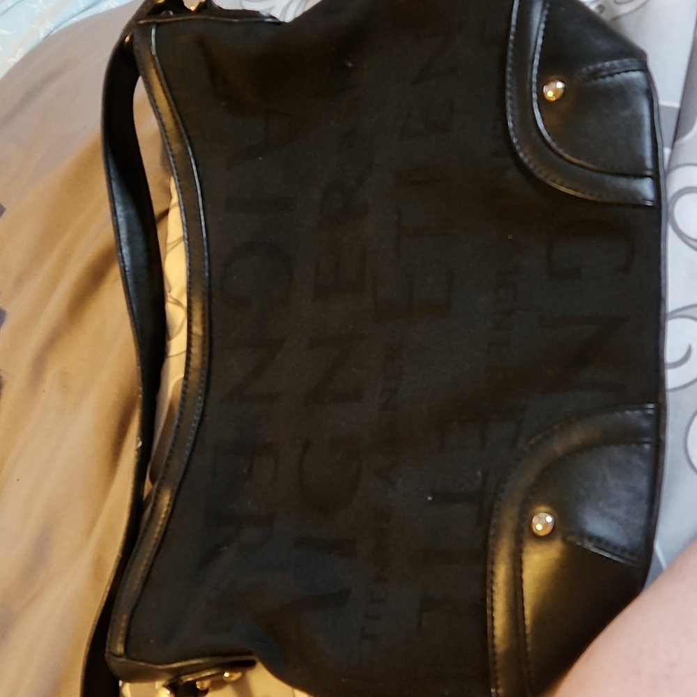 Black Aienne aigner purse